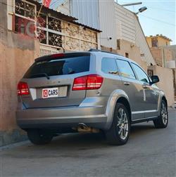 دودج جورني